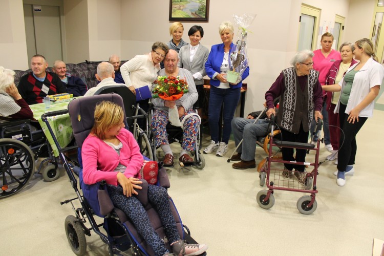 CZERNIN: Odwiedziny i życzenia dla seniorów od sztumskiego samorządu&#8230;
