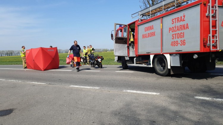 DK22: 75 - letni motocyklista zginął na miejscu. Kierowca ciężarówki&#8230;